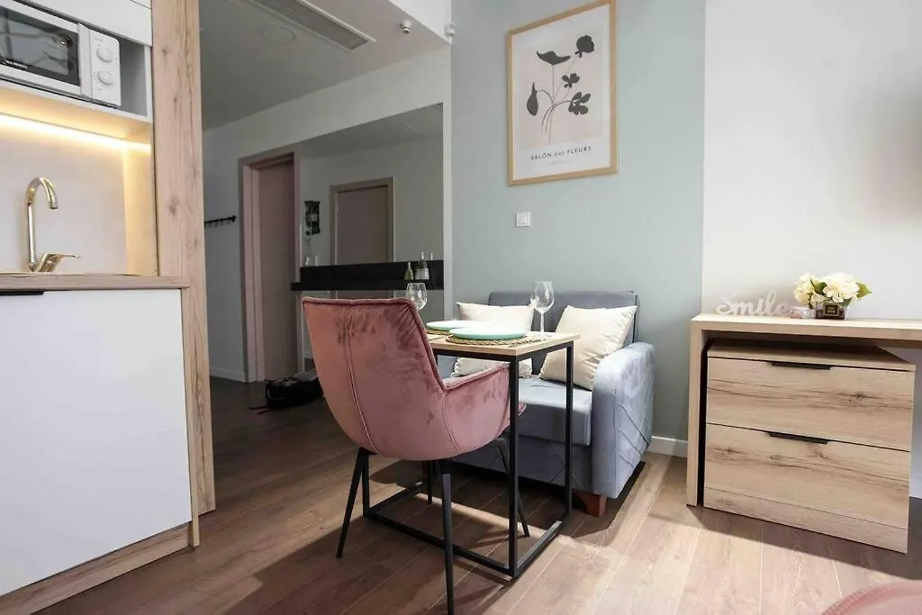 Gg Home - New, Cozy Studio In White Sails With Sea View On 12Th Floor Batumi Apartment